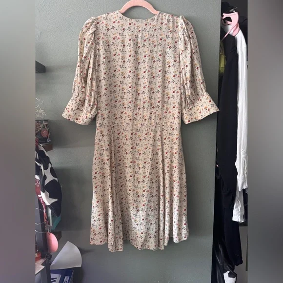 Doen Floral Cream Dress - Picture 4 of 8